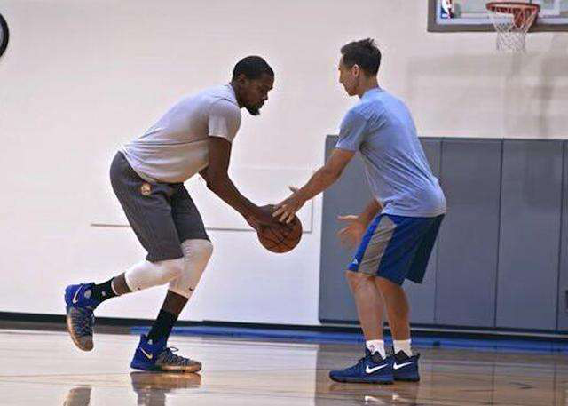 传统法治宣 传统法治宣