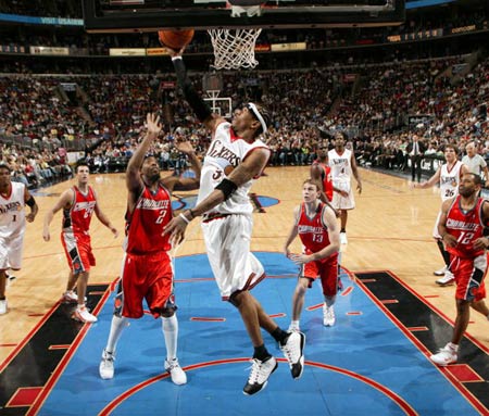 对抗落地伴 对抗落地伴